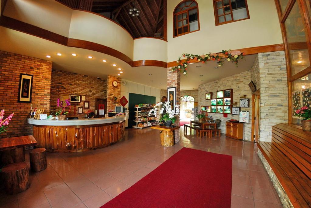 Shinmingshan Holiday Inn Lugu Dış mekan fotoğraf