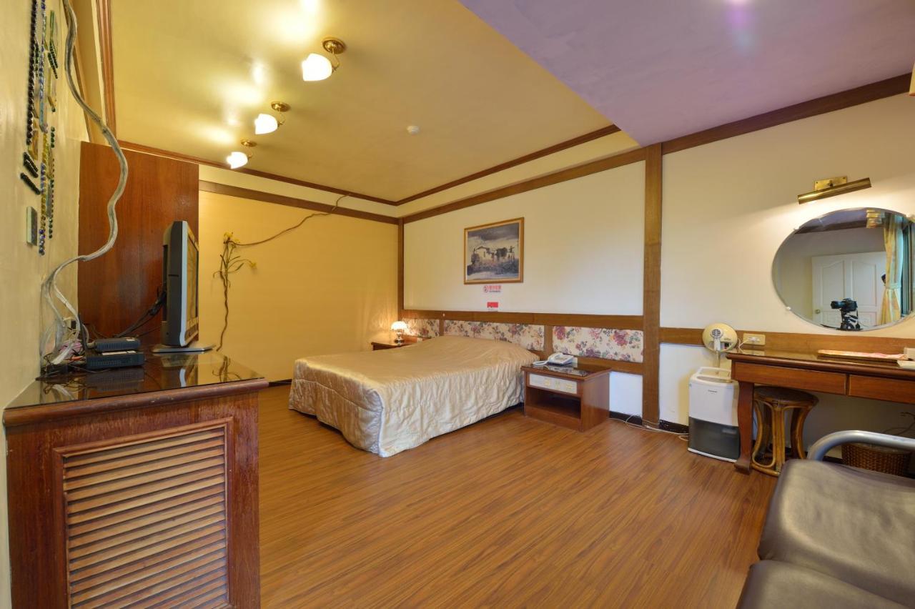 Shinmingshan Holiday Inn Lugu Dış mekan fotoğraf