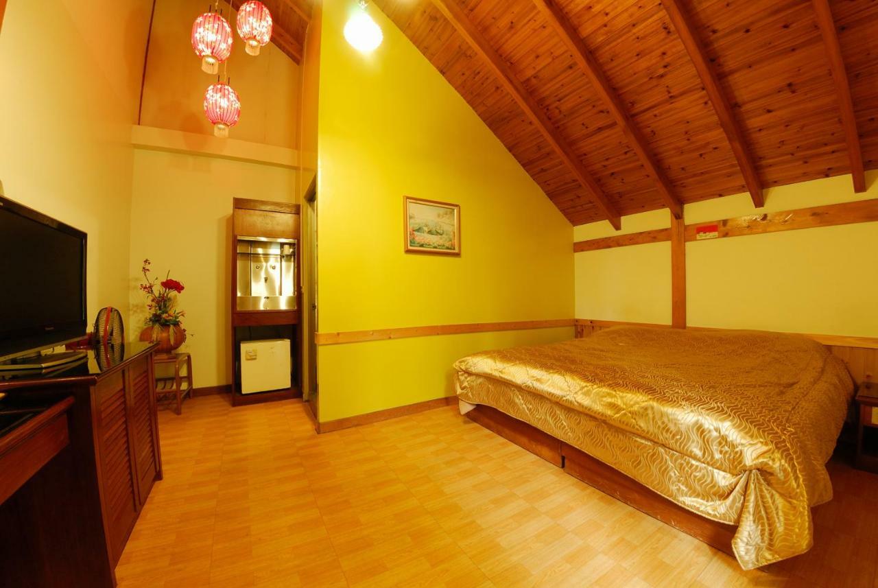 Shinmingshan Holiday Inn Lugu Dış mekan fotoğraf